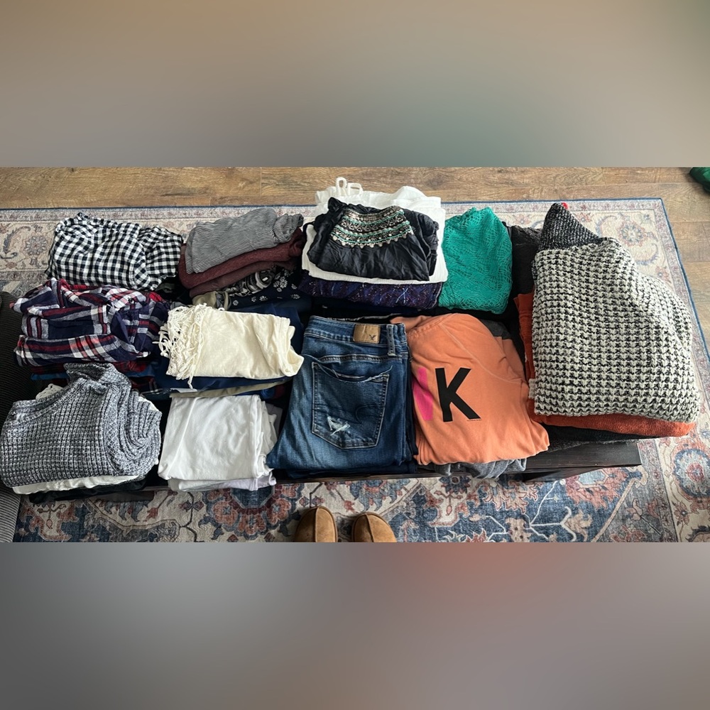 Lot of Teens/Ladies Clothing